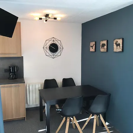 Résidence Amethyste - Entièrement Rénové · Aux Pieds · Vue Pistes · Balcon Mae-3547